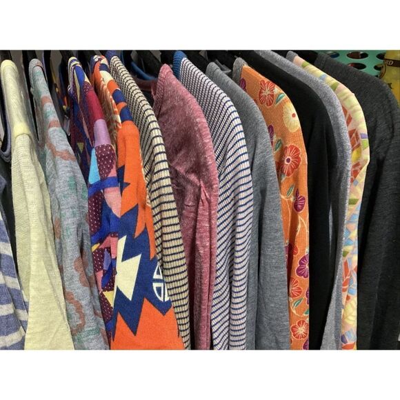 Lularoe Blowout NEW Bulk lot Of 20 Pictured Items New W Tags Wholesale Resale - Picture 5 of 14